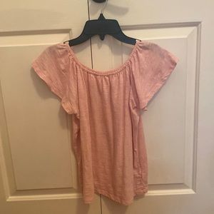 This is a bubble bath pink shirt. Brand: Old Navy.